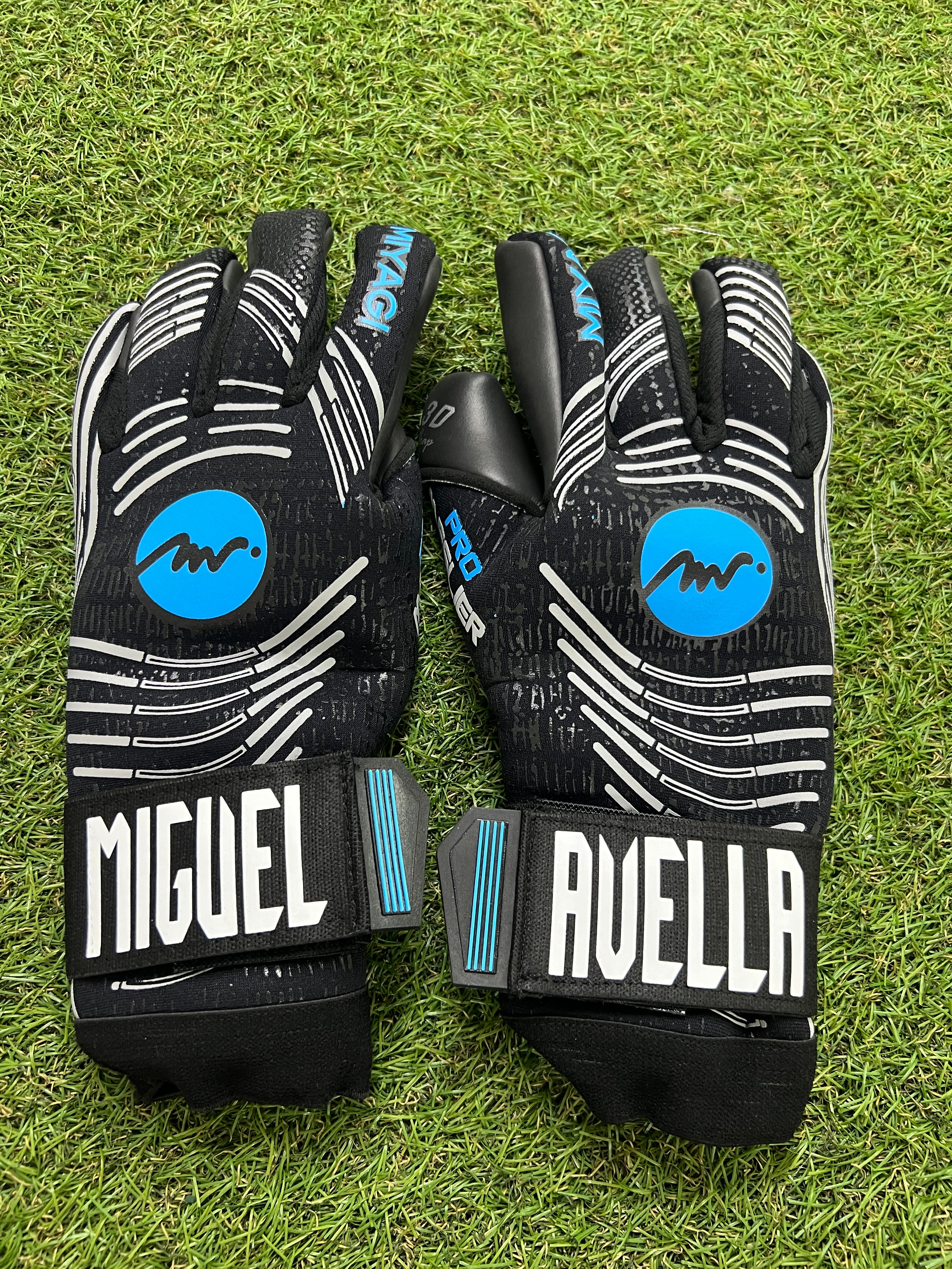 Mejores marcas de guantes de portero best sale
