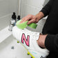 Esponja GloveGlu Keep 'Em Clean Verde – en uso