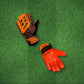 Guantes de arquero Miyagi Ace Niños Naranja – foto de ambiente