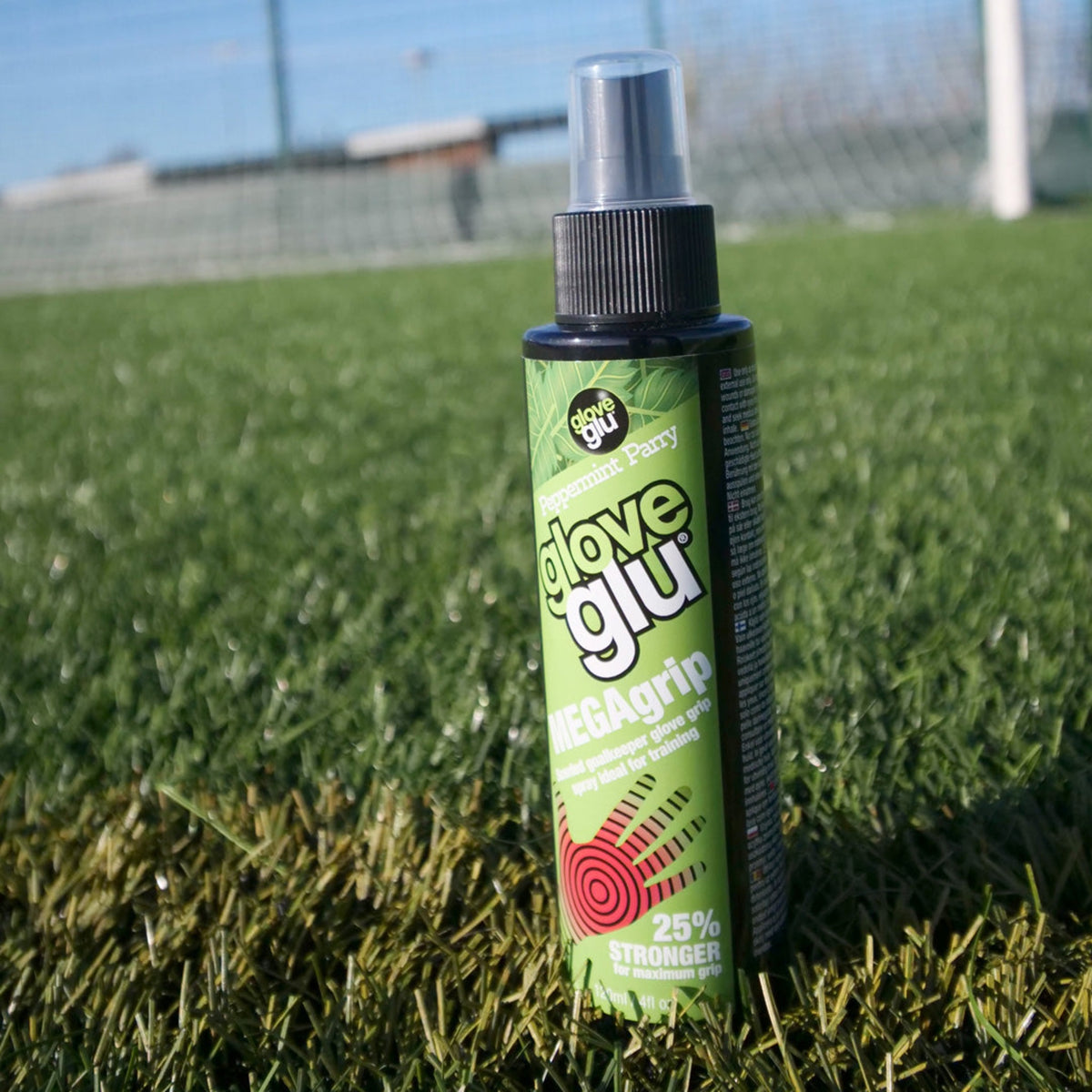 Spray de agarre GloveGlu MegaGrip Peppermint 120 ml – en uso